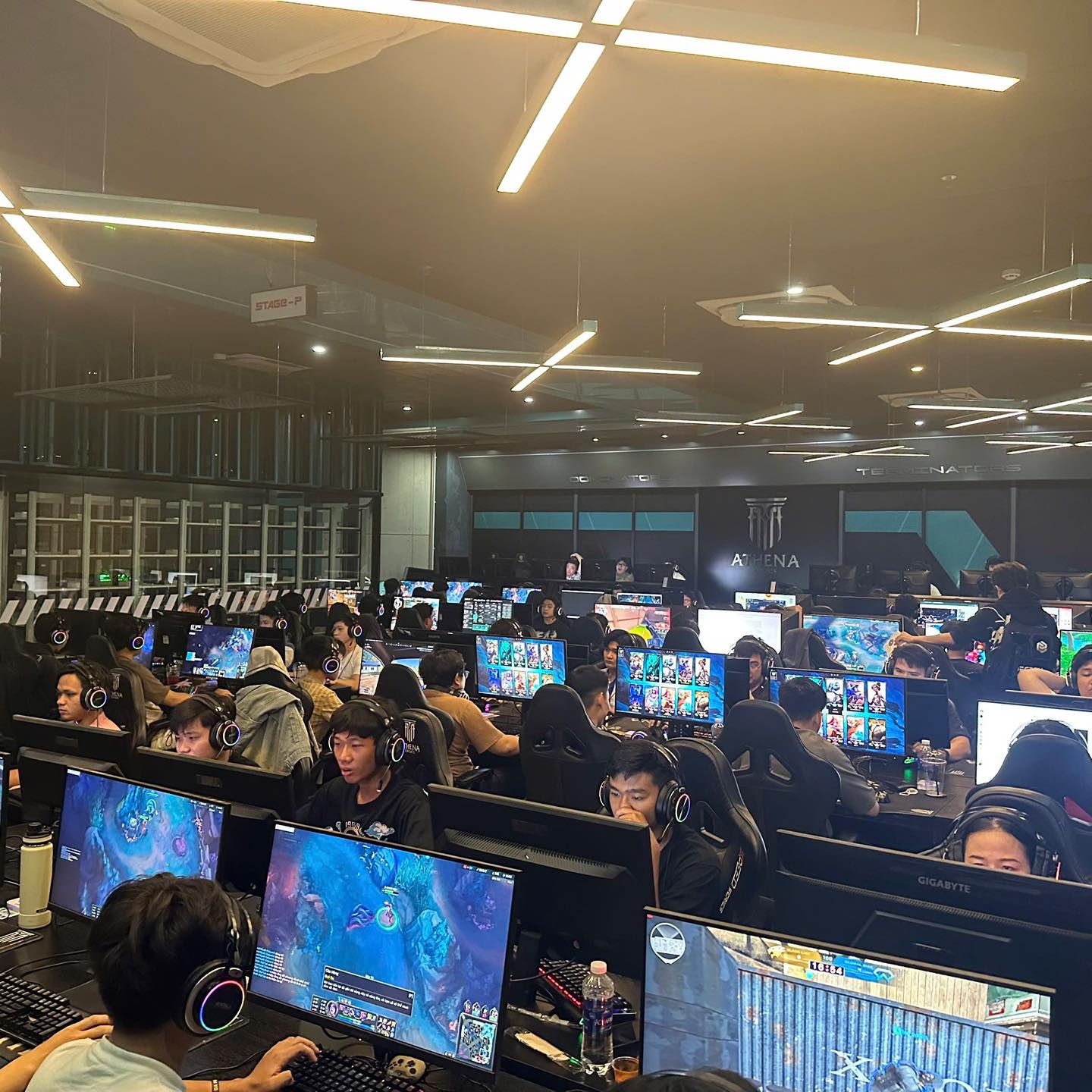Athena Esports Đồng Nai: Phòng Net & Playstation 5 Cao Cấp