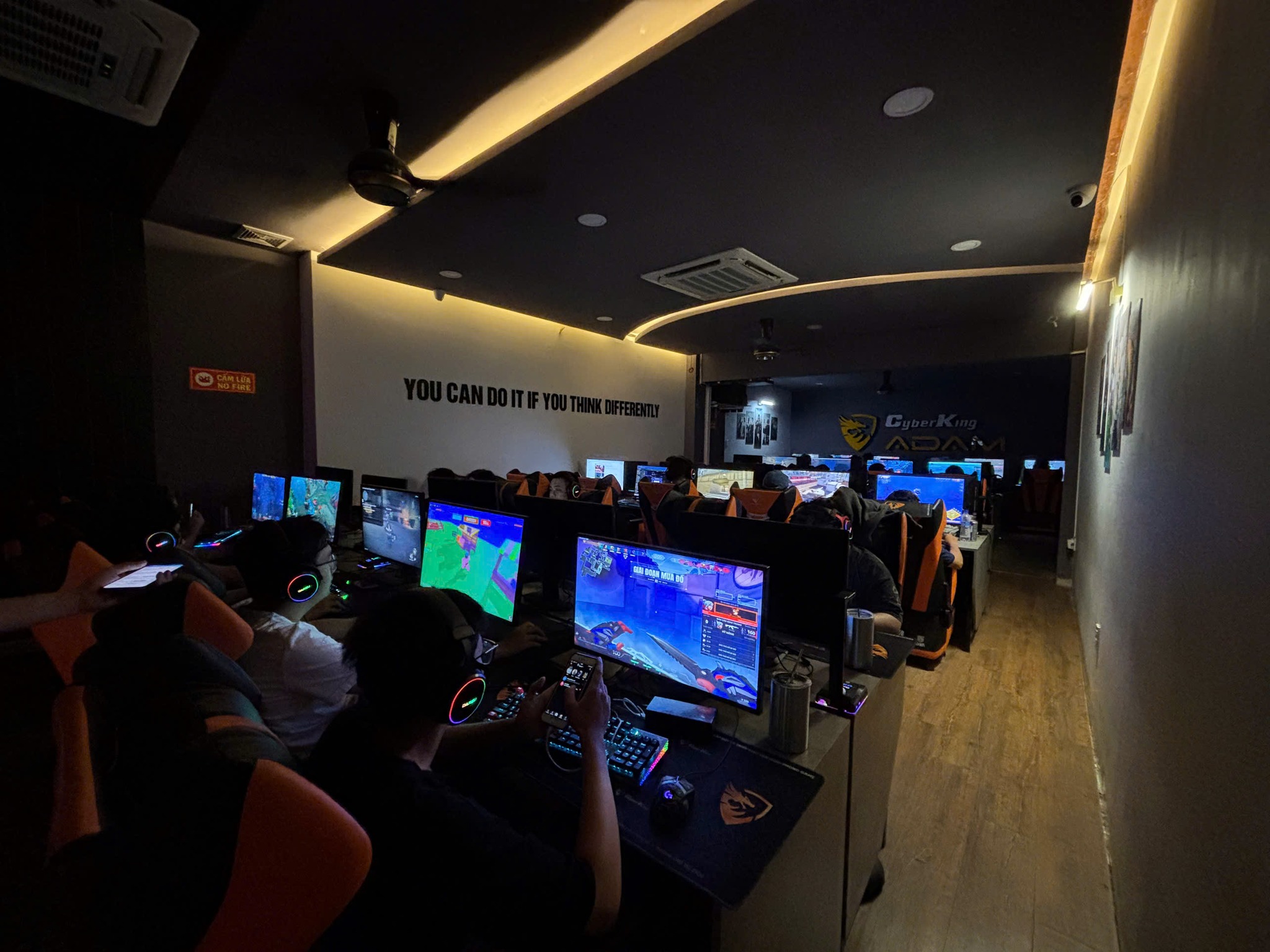 Khám Phá CyberKing Adam Gaming - Phòng Game Đẳng Cấp Nha Trang