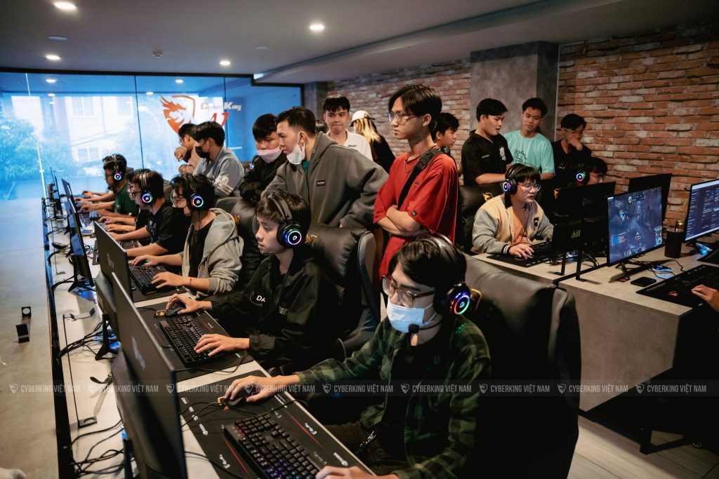Bảo trì nâng cấp phòng net