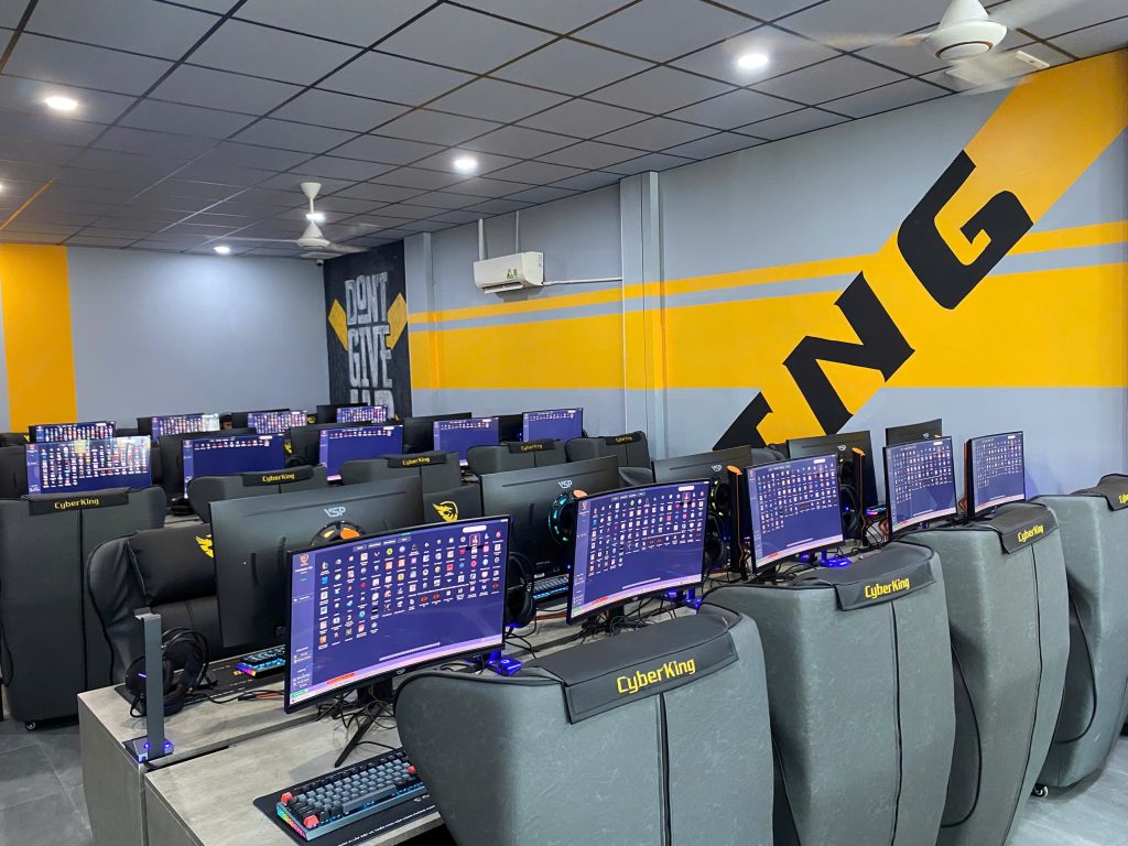 CyberKing TNG Cam Ranh: Phòng Net Sofa Gaming Cao Cấp