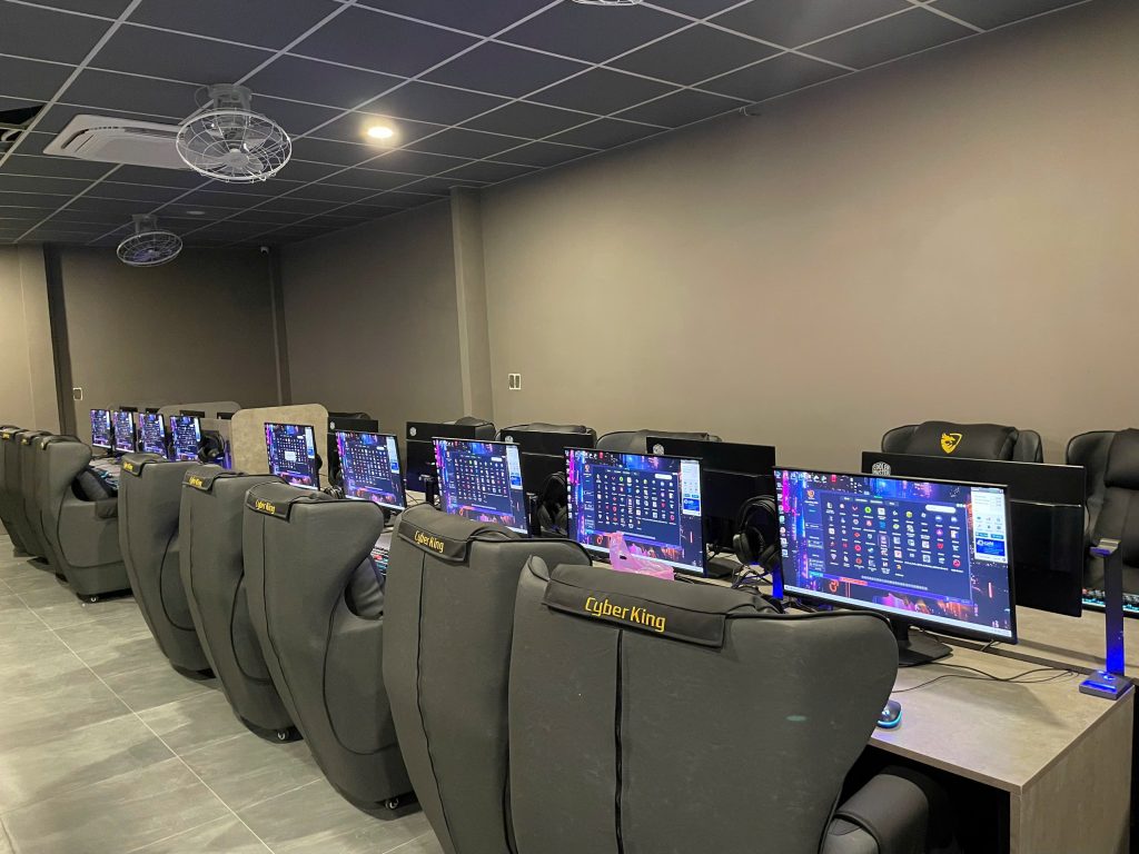 Tối ưu phòng net diện tích nhỏ