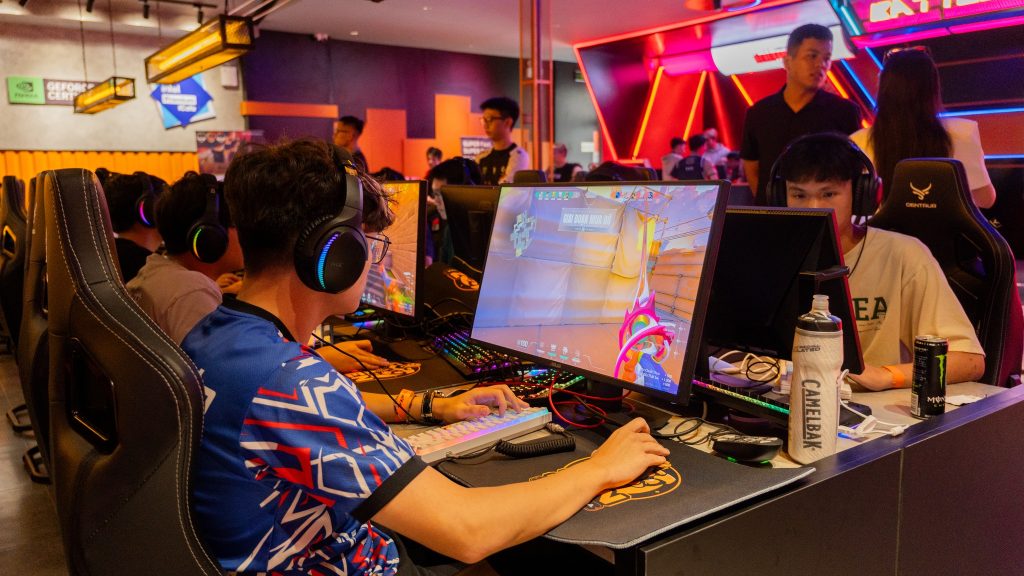 Báo giá thi công lắp đặt phòng net trọn gói 2026: Tư vấn tối ưu chi phí từ CyberKing