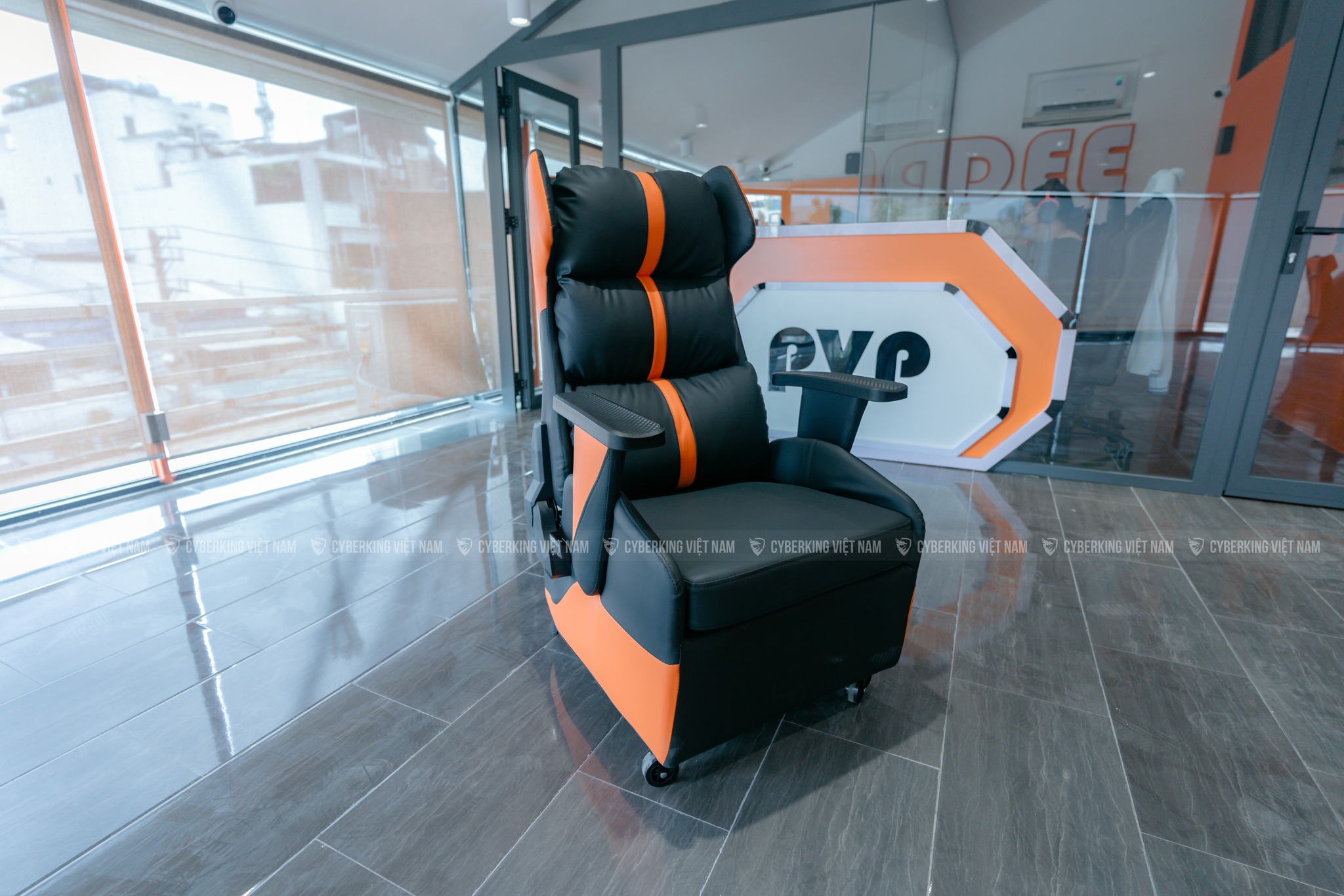 Ghế Sofa Gaming CyberKing – Nâng Cấp Trải Nghiệm Lẫn Không Gian Phòng Net