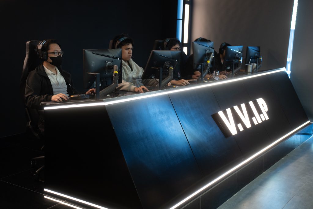 Giá lắp đặt phòng game: Báo giá chi tiết & dự toán 20–100 máy