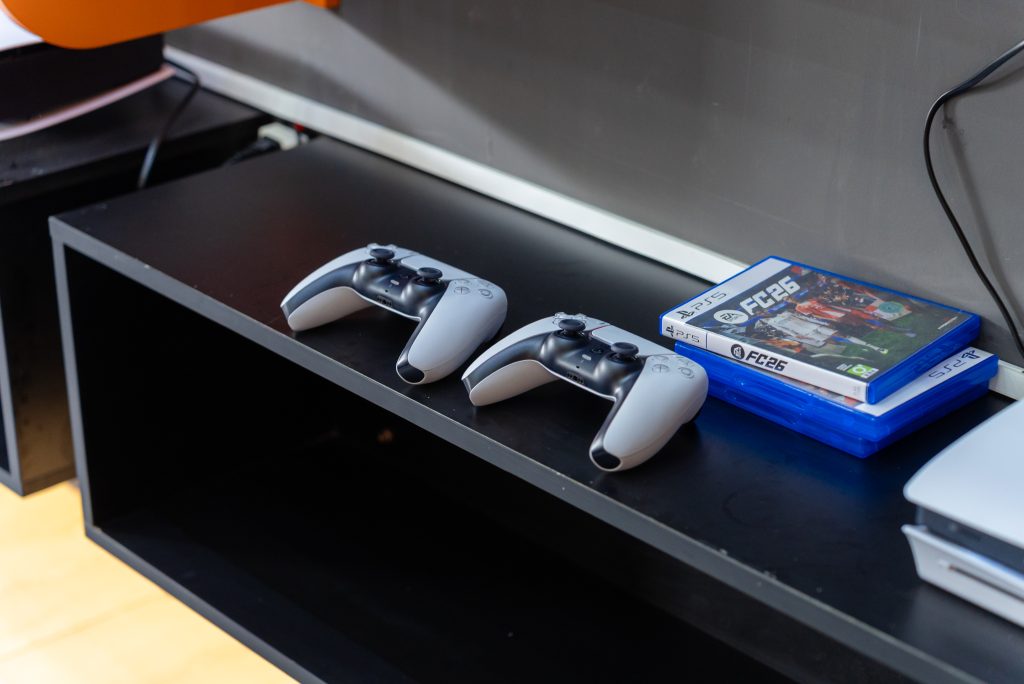 Lắp đặt phòng PS5 theo case study thực tế: PS5 Zone 3 máy nhỏ gọn nhưng tăng lợi nhuận rõ rệt